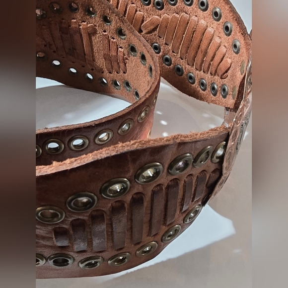 Vintage CHICOS camel Leather copper Silver Morraco Concho Belt Boho Adjustable - Picture 12 of 13